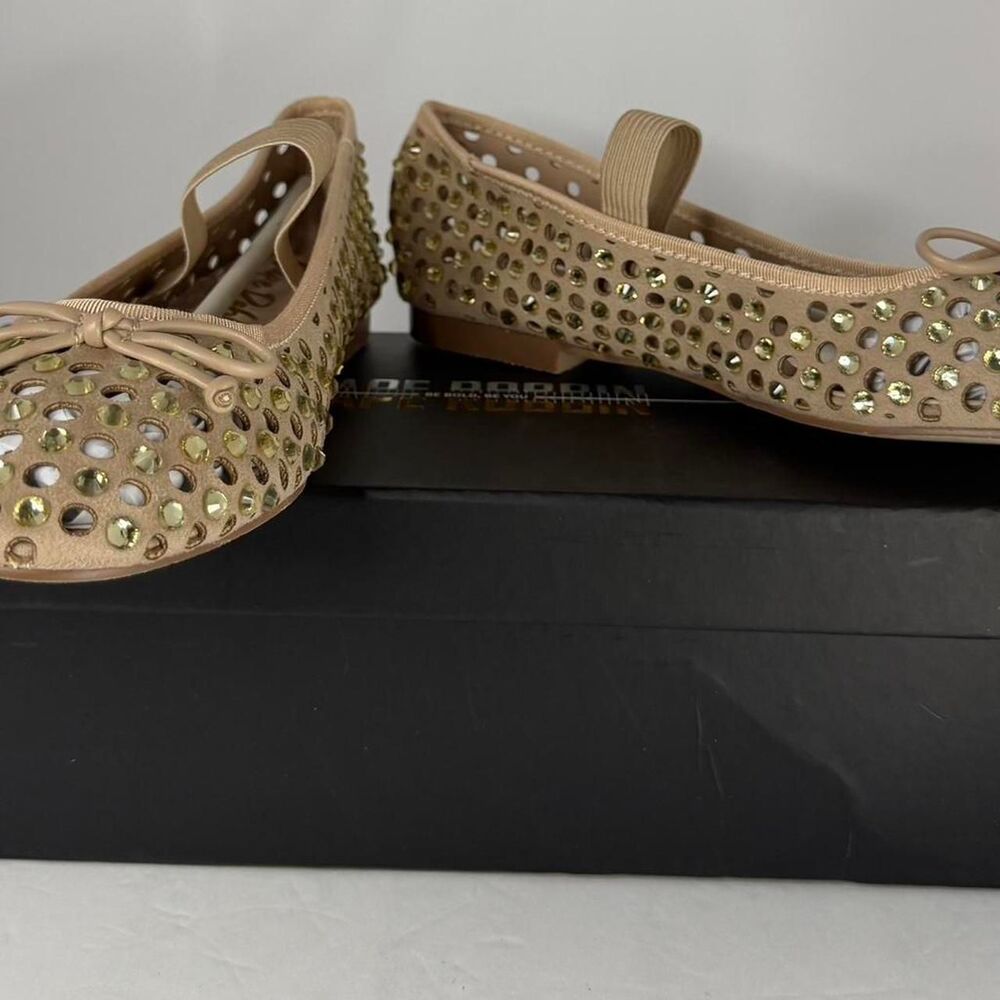 Cape-robbin Women's Tan and Gold Ballet-shoes